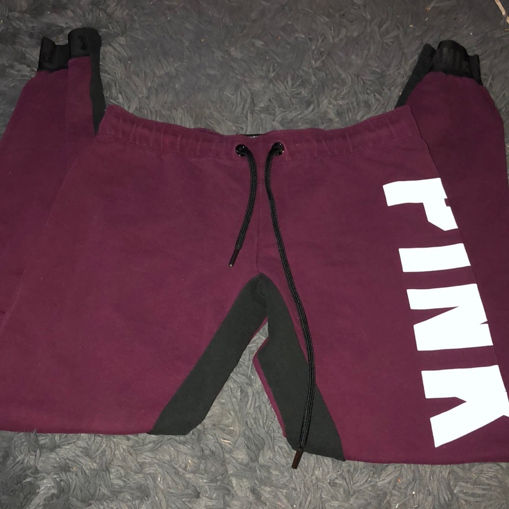 PINK Victoria’s Secret leggings
